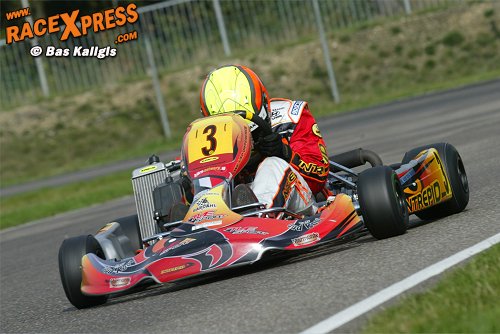 Mats van de Brand perst alles uit de kart